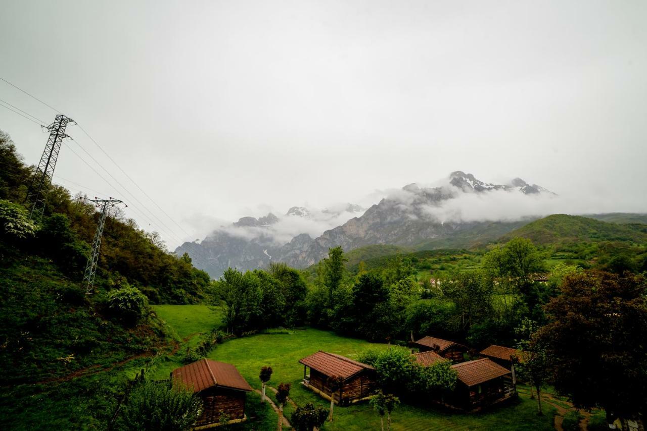 Hotel Rural Picos De Europa Posada De Valdeon Eksteriør billede