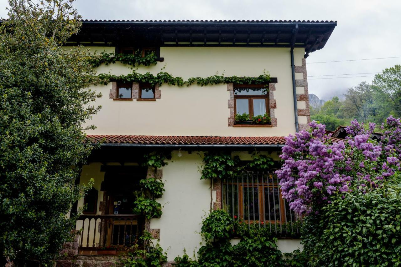 Hotel Rural Picos De Europa Posada De Valdeon Eksteriør billede